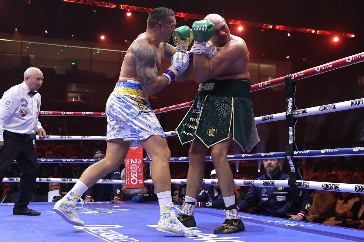 Max Boxing Sub Lead In A See Saw Battle Oleksandr Usyk Defeats