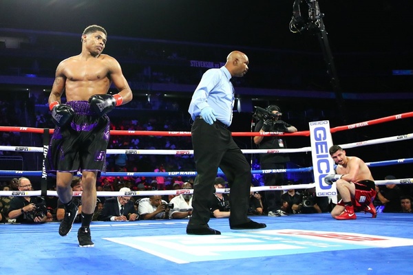 Shakur Stevenson scores KO win in Brick City Bout