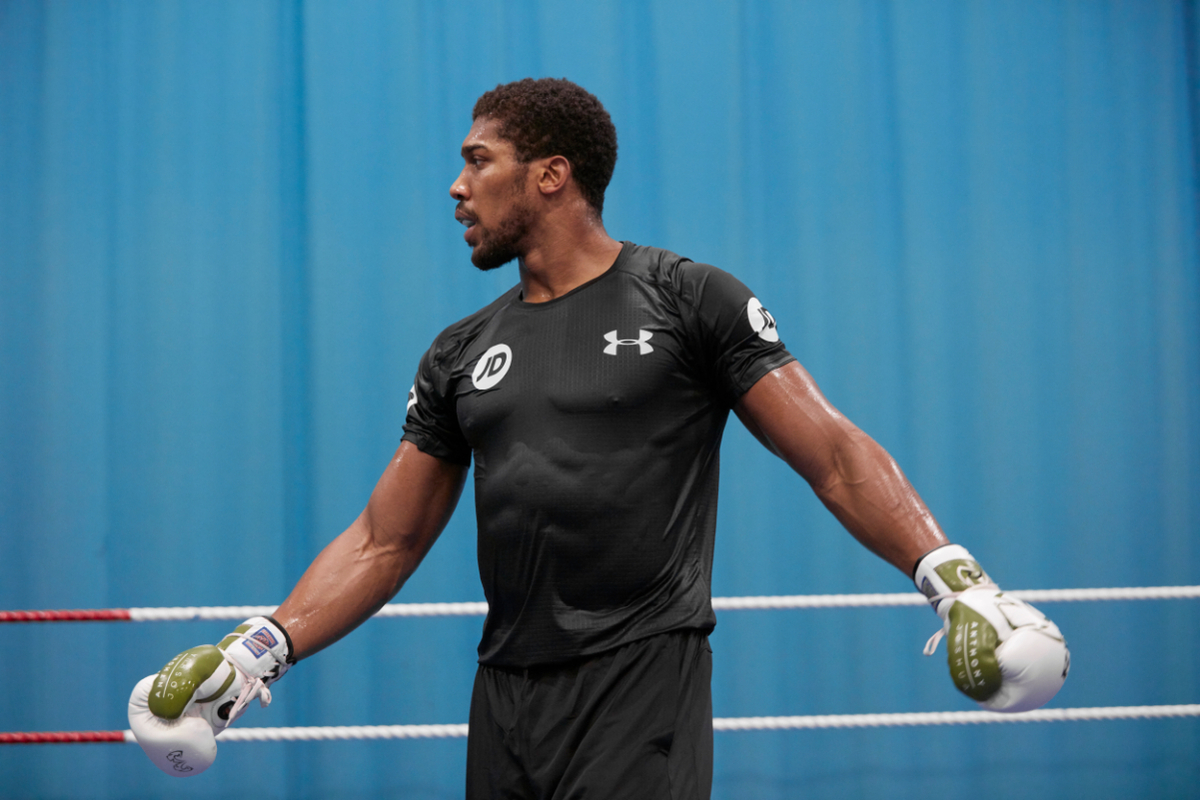 Anthony Joshua looking lean (JD Sports)