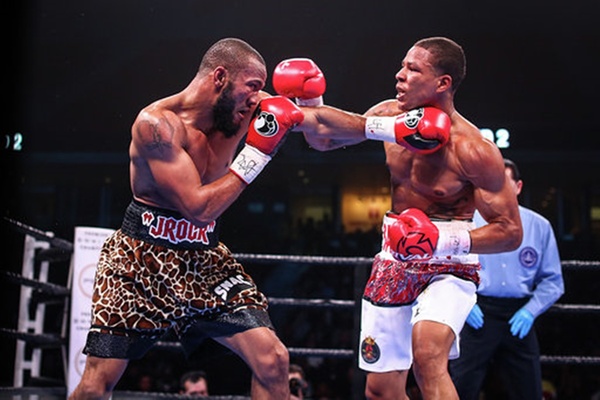 Complete card: Jeison Rosario upsets Julian Williams,Chris Colbert wins, Cornflake stopped