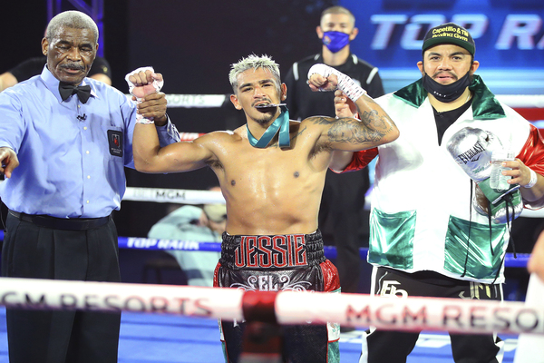 Jessie Magdaleno wins ugly fight over Yenifel Vicente