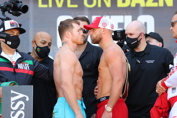 Canelo Alvarez and Billy Joe Saunders weigh-in
