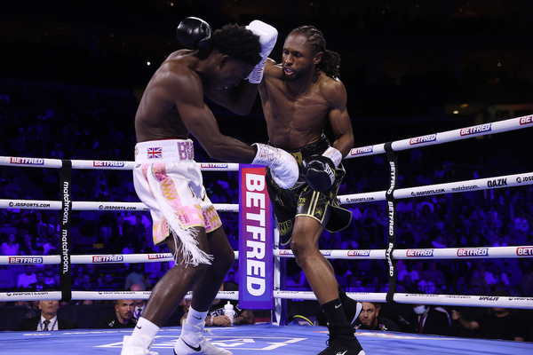 Joshua Buatsi outscores Craig Richards in a close, exciting fight