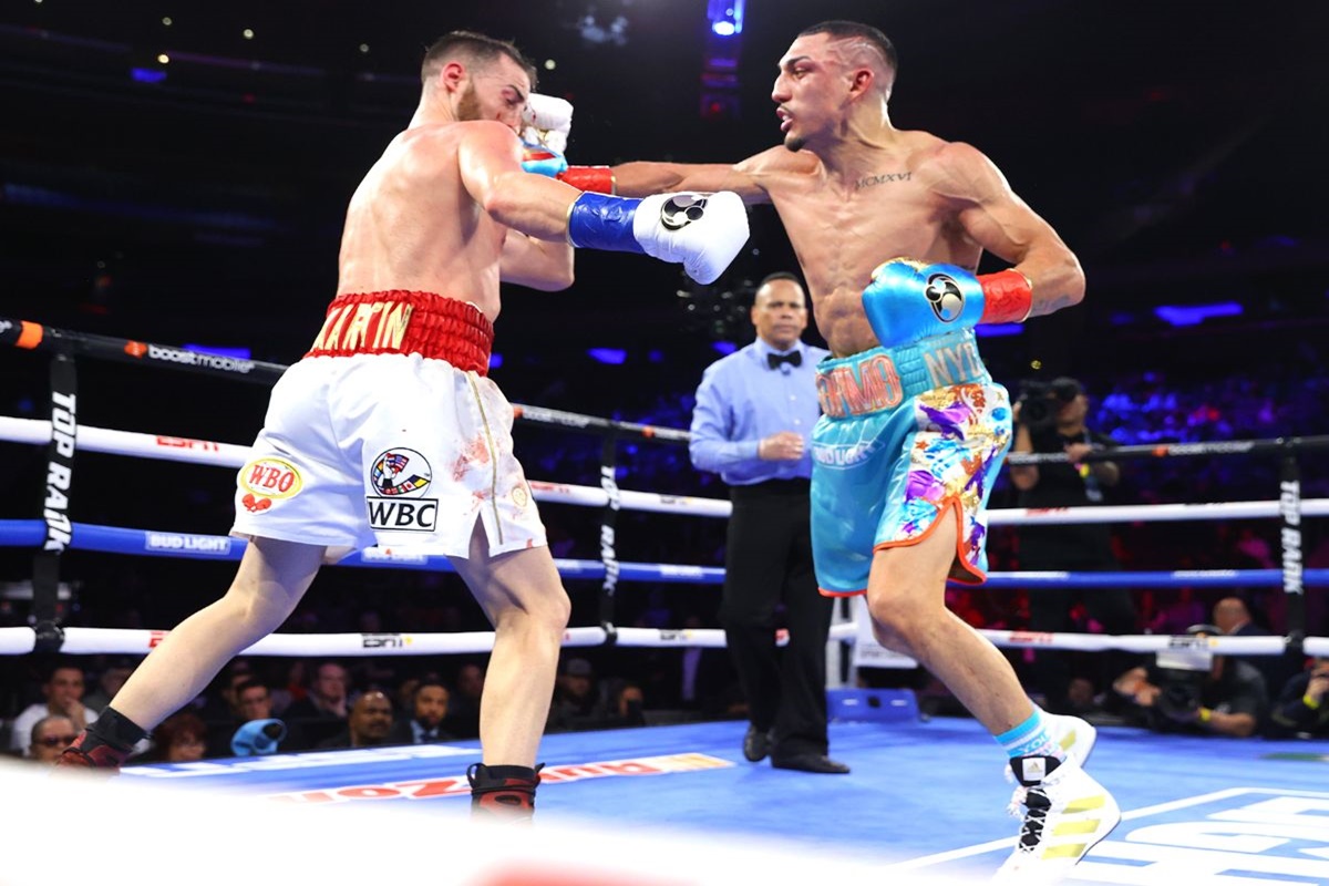 Lopez edges Martin Lopez edges Martin