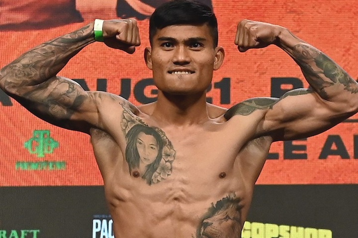 Mark Magsayo fights June 15