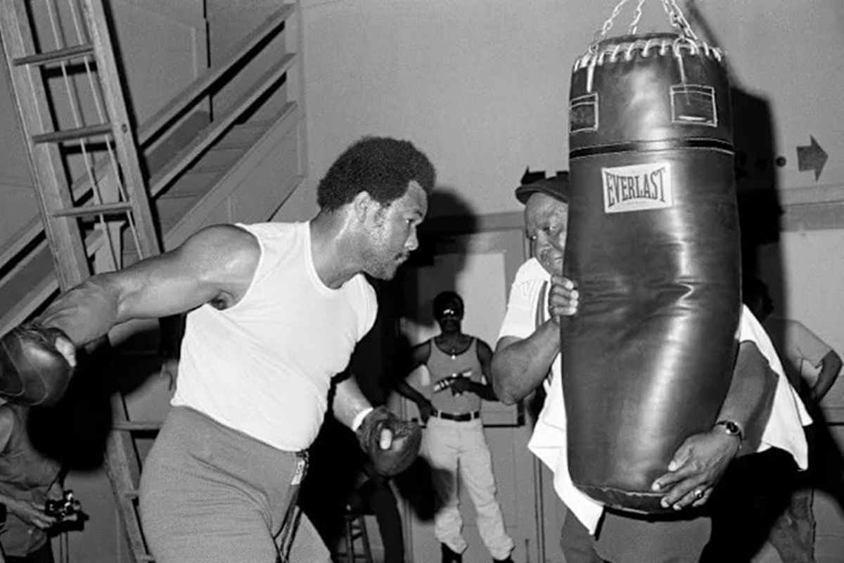 Foreman and the heavy bag 12 Foreman and the heavy bag 12